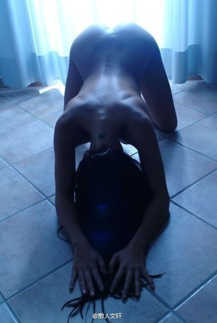 8{A@__LX%O%AT([U$XEEZNN.jpg
